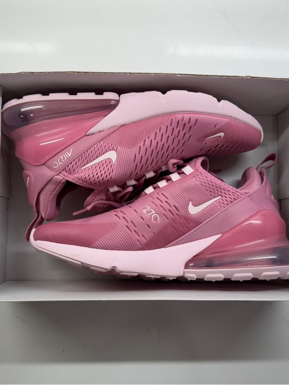 NEW Nike Air Max 270 Girls 7Y/womens 8.5 - Pink